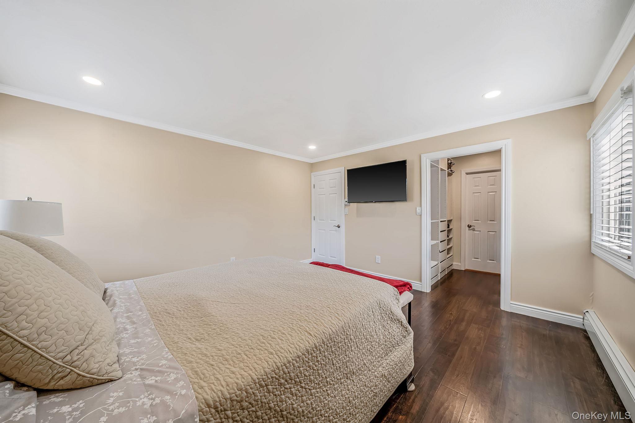 #17 photo, 360 Woodside Avenue, Bellport , NY 11713