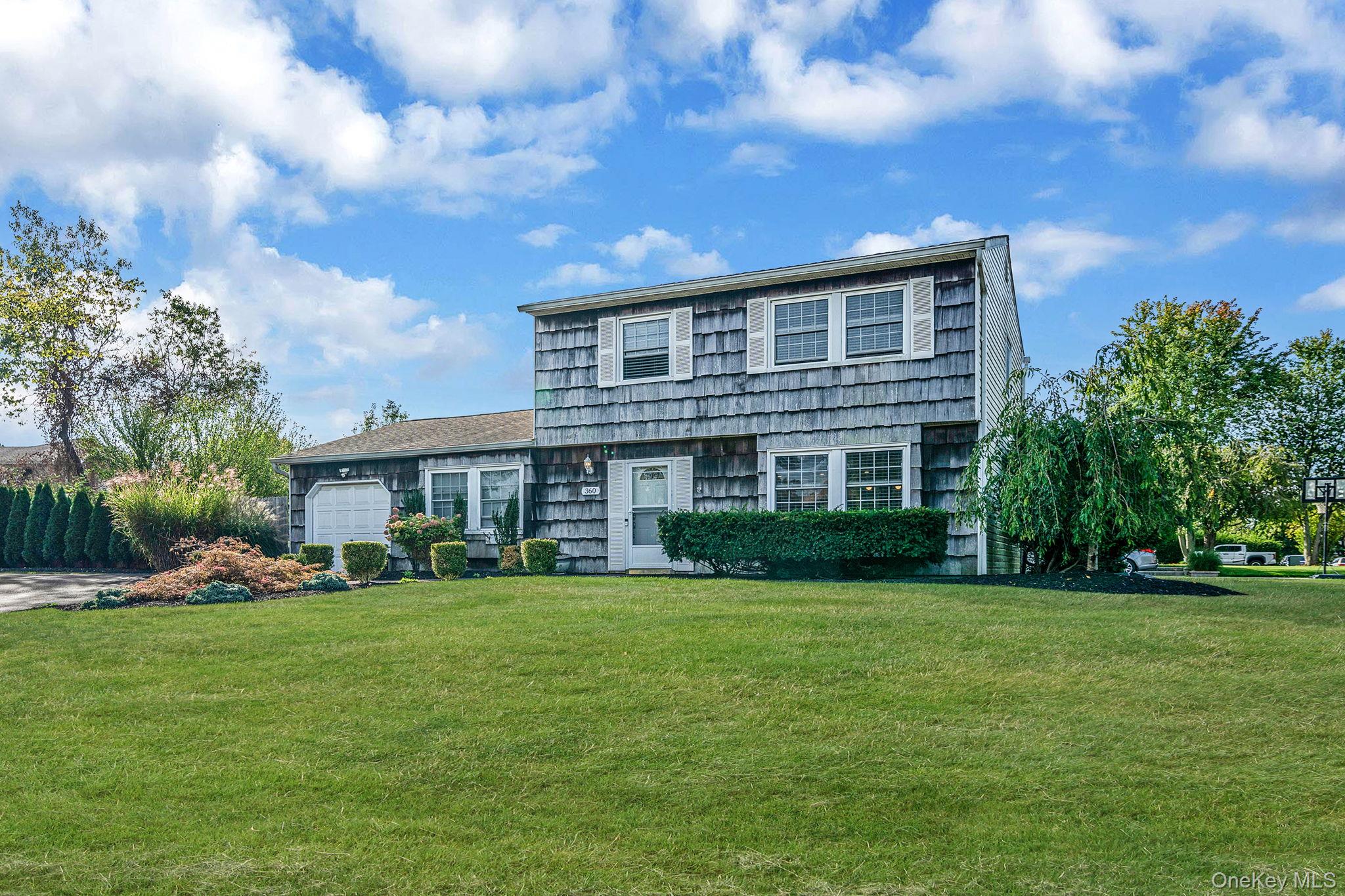 #2 photo, 360 Woodside Avenue, Bellport , NY 11713