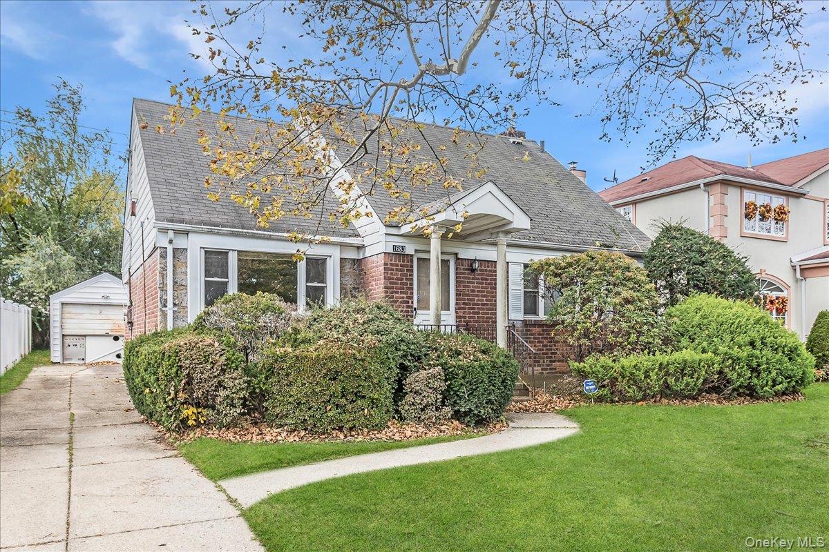 #2 photo, 1683 Stewart Avenue, New Hyde Park , NY 11040