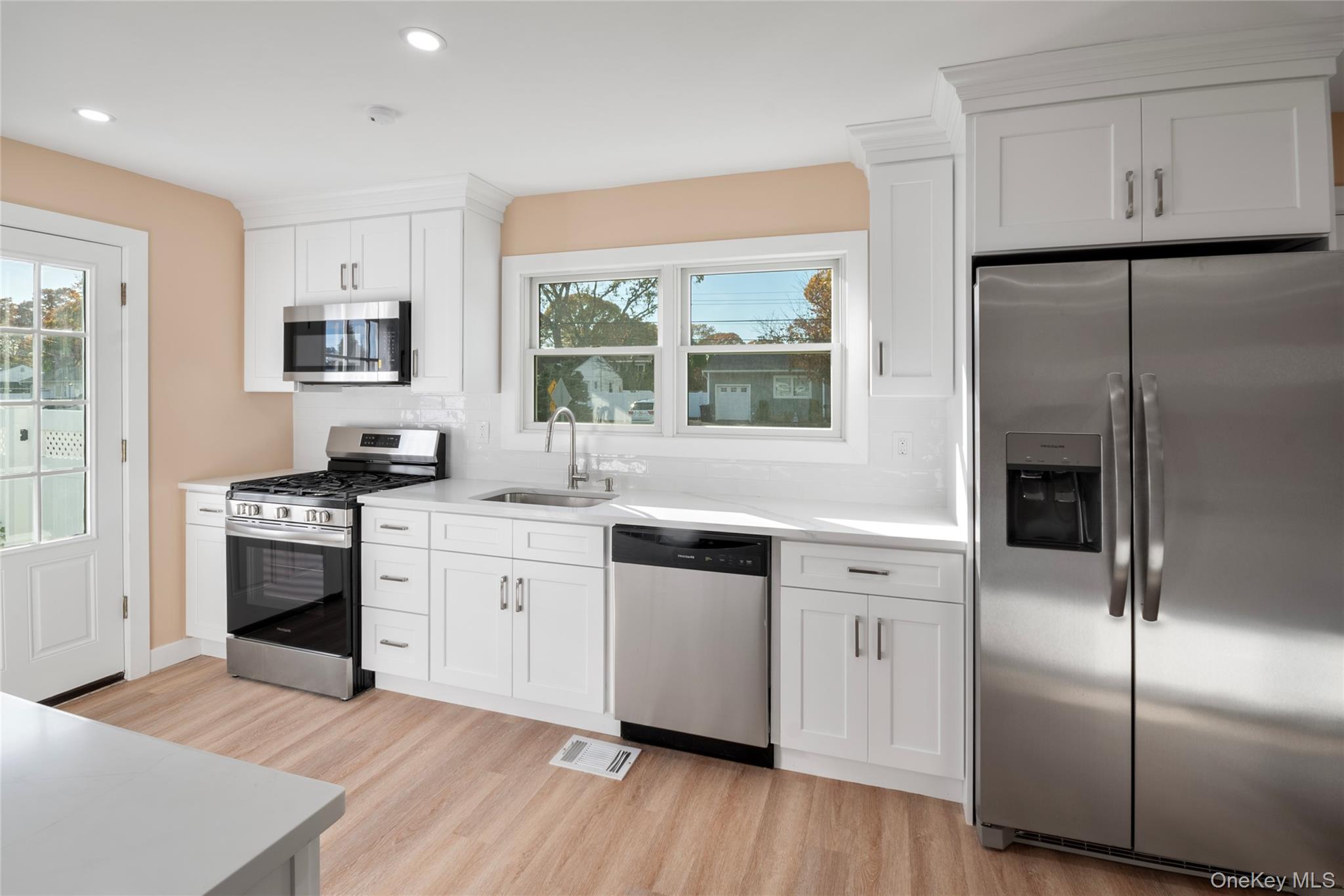 #13 photo, 1039 Carll Drive, Bay Shore , NY 11706