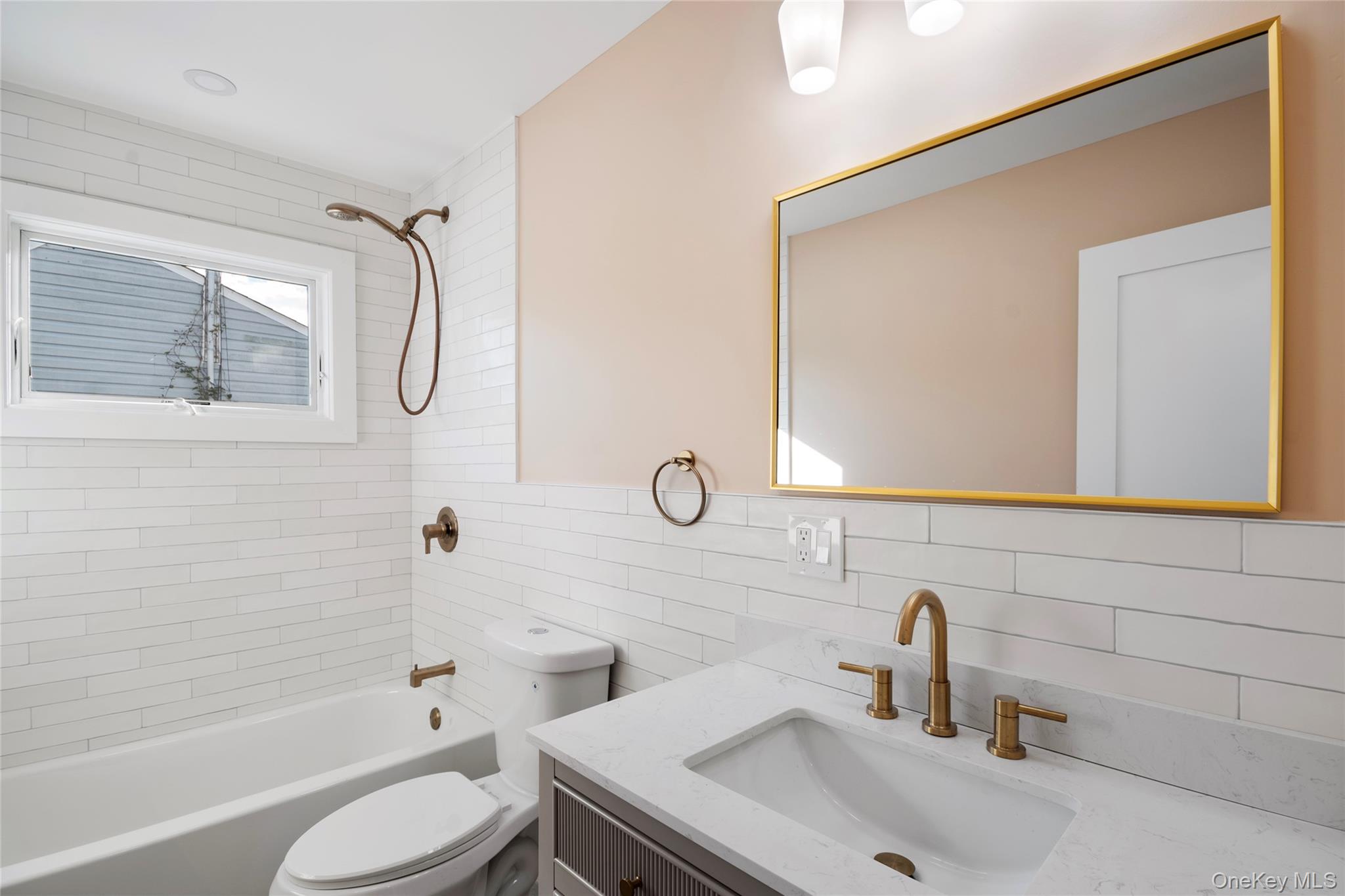 #16 photo, 1039 Carll Drive, Bay Shore , NY 11706