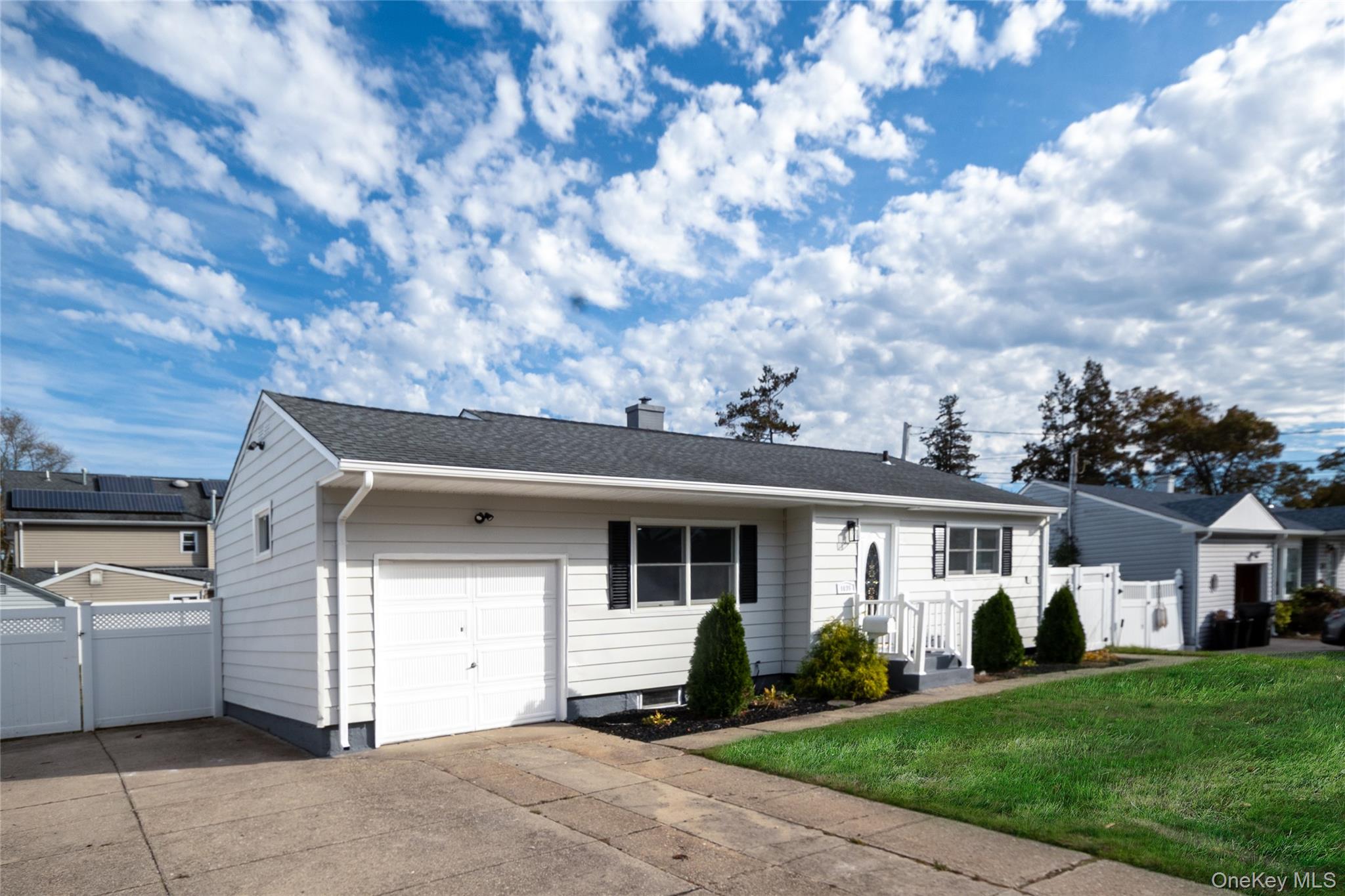 #3 photo, 1039 Carll Drive, Bay Shore , NY 11706