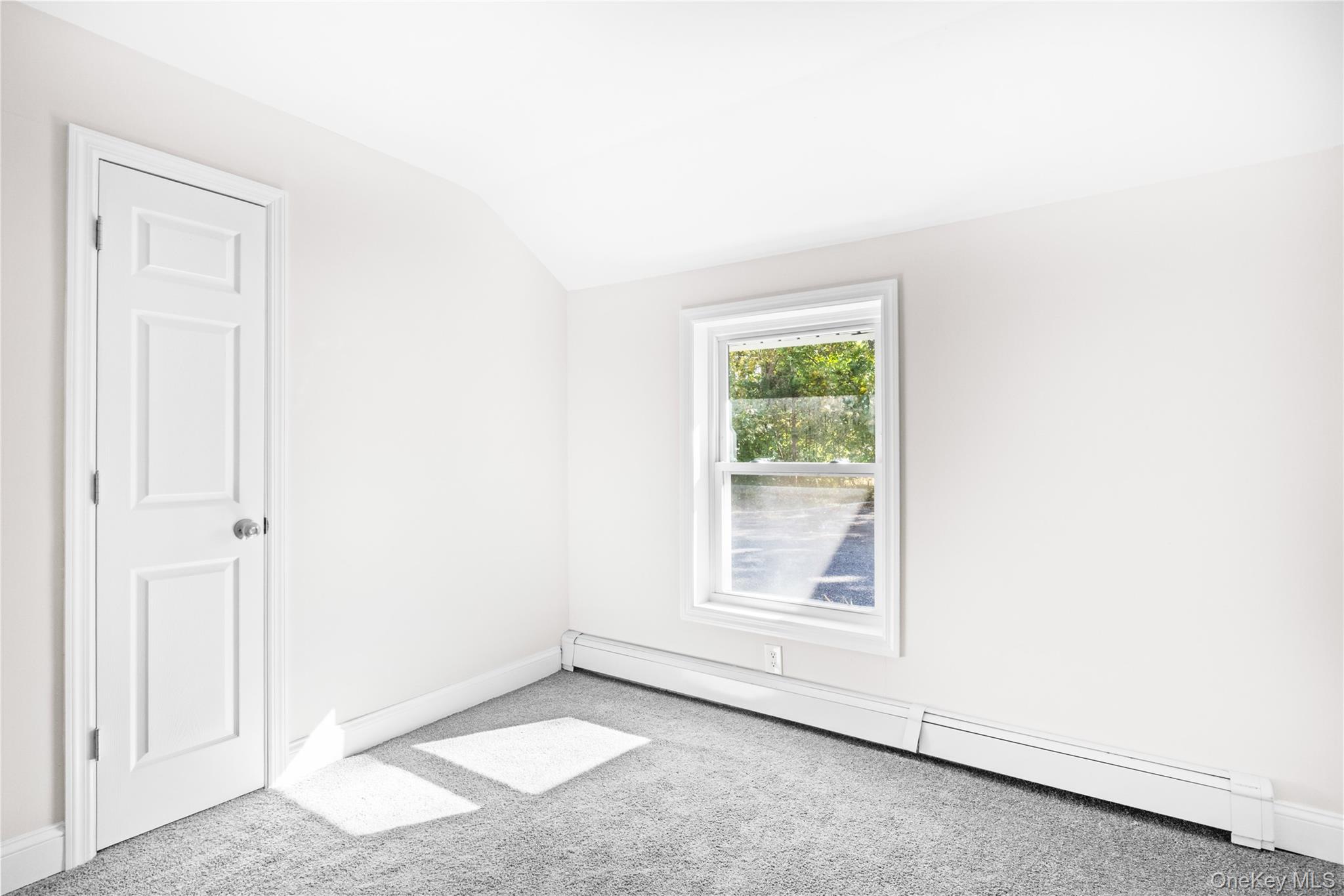 #11 photo, 2319 Ocean Avenue, Ronkonkoma , NY 11779