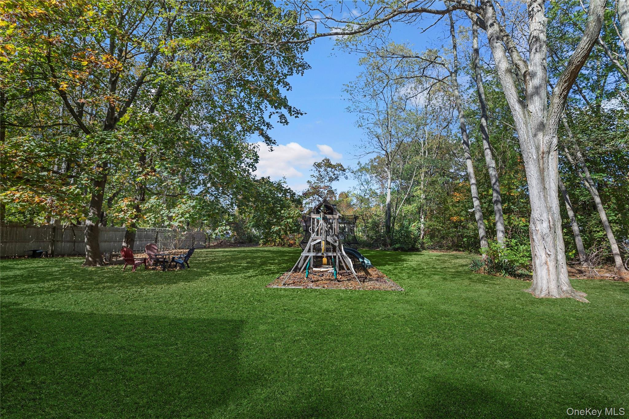 #12 photo, 2319 Ocean Avenue, Ronkonkoma , NY 11779