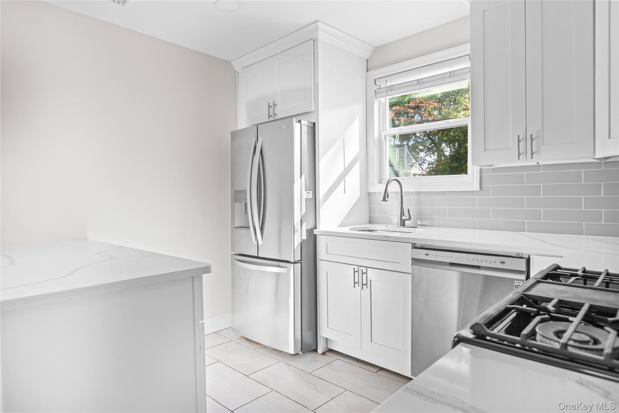 #5 photo, 2319 Ocean Avenue, Ronkonkoma , NY 11779