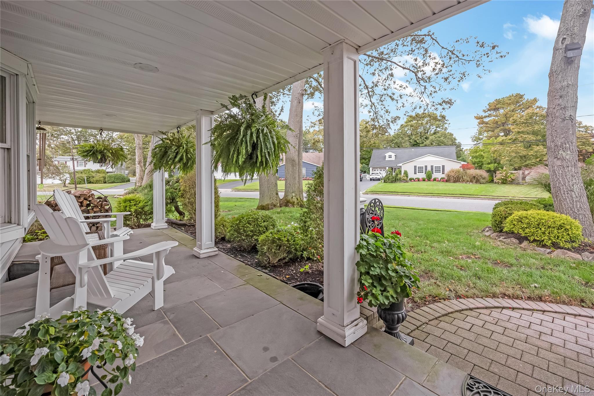 #4 photo, 74 Loop Drive, Sayville , NY 11782