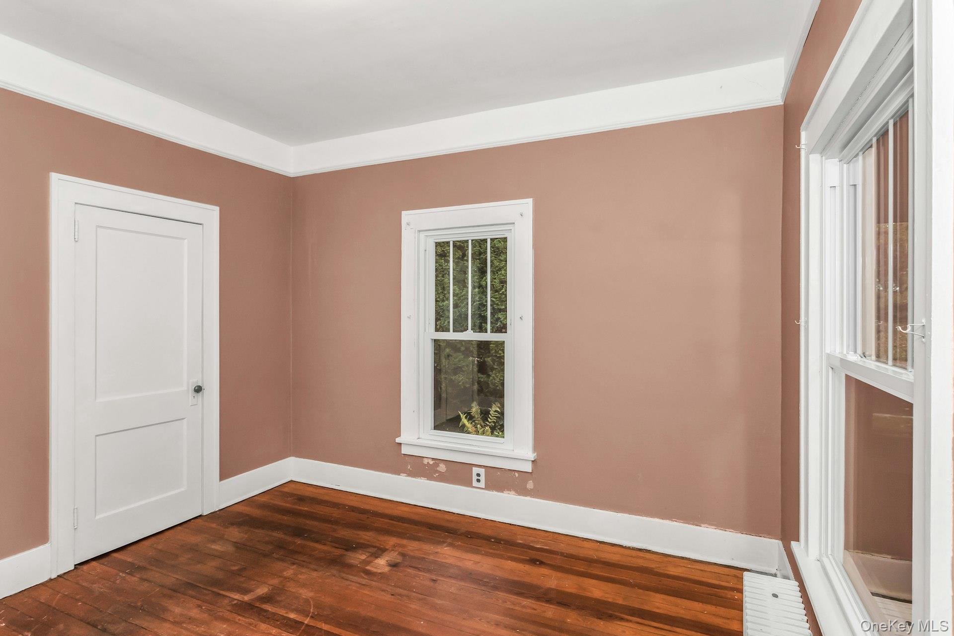 #15 photo, 41 Washington Place, Northport , NY 11768