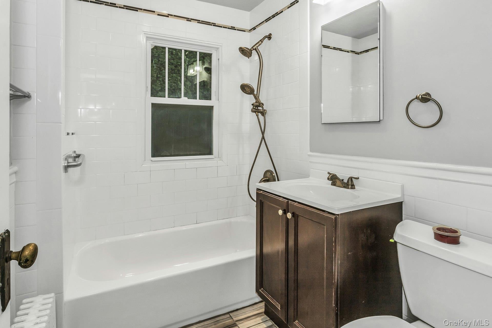 #18 photo, 41 Washington Place, Northport , NY 11768