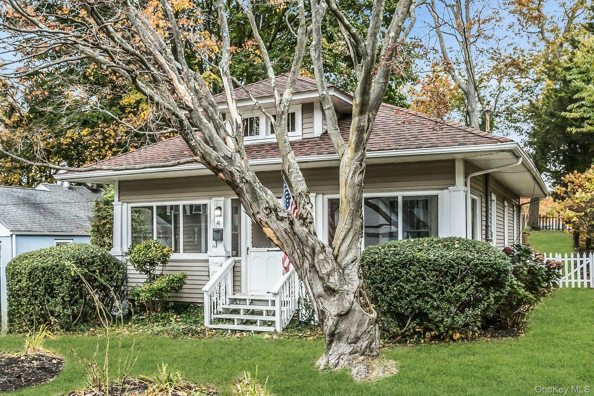 #3 photo, 41 Washington Place, Northport , NY 11768