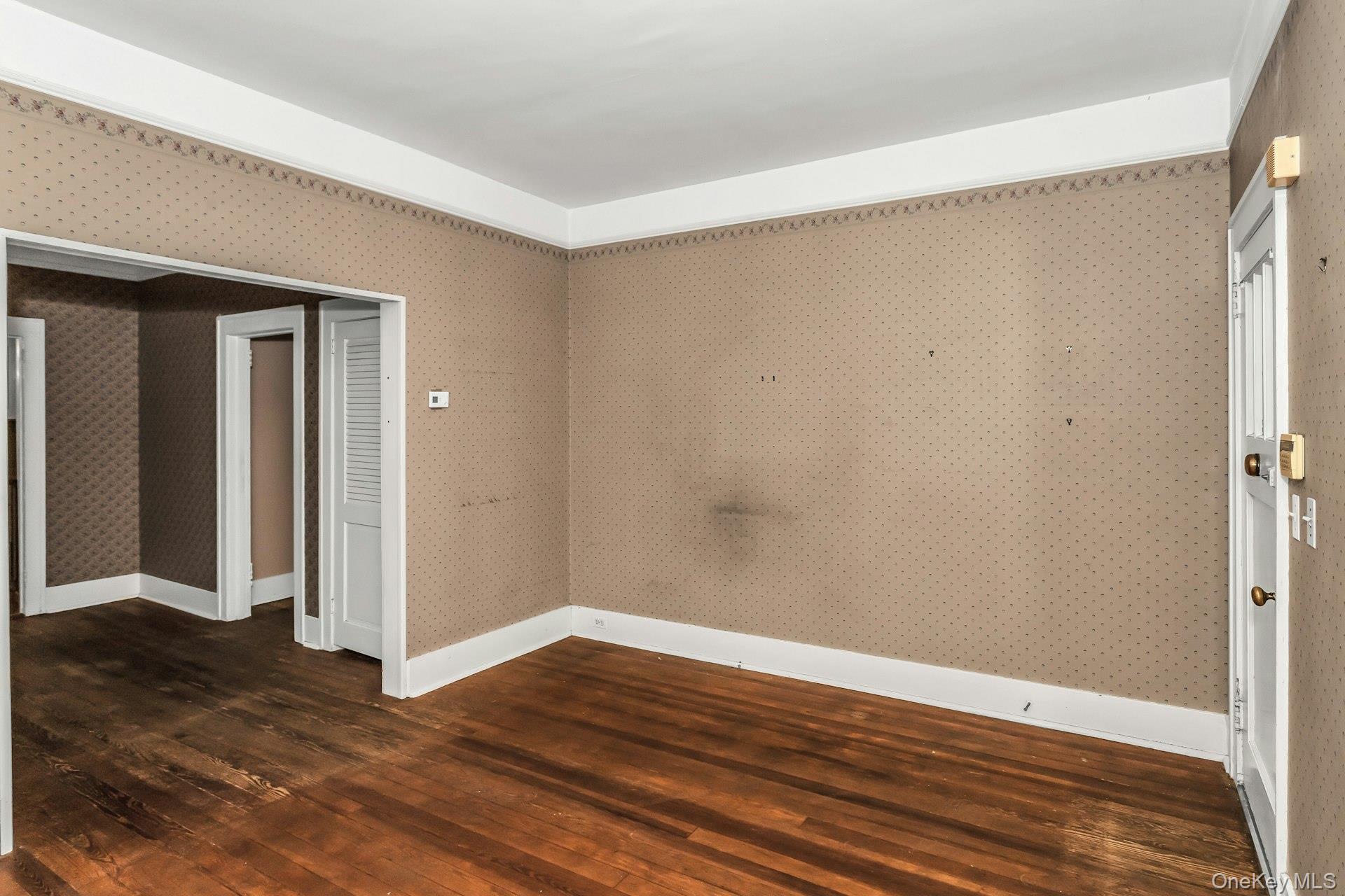 #5 photo, 41 Washington Place, Northport , NY 11768