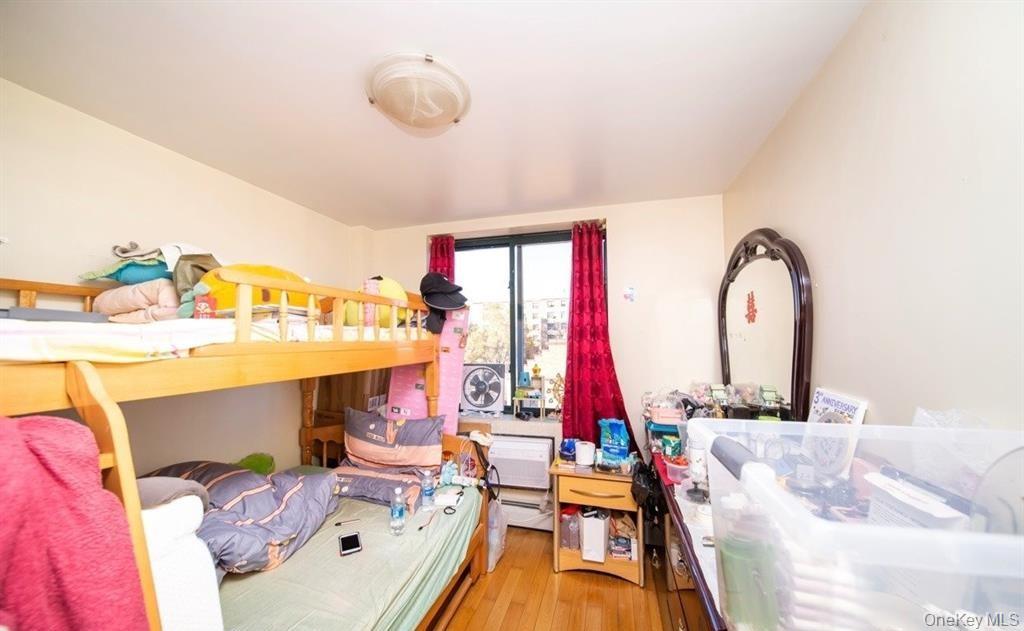 #13 photo, 136-16 35th Avenue, Flushing , NY 11354