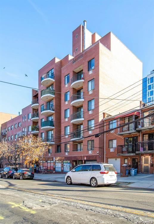 #19 photo, 136-16 35th Avenue, Flushing , NY 11354