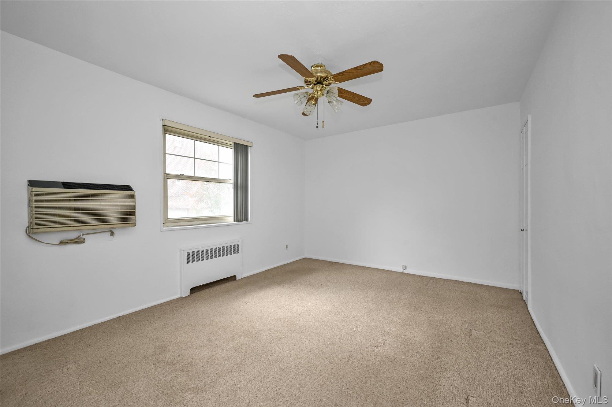 #7 photo, 251-16 60th Avenue, Little Neck , NY 11362