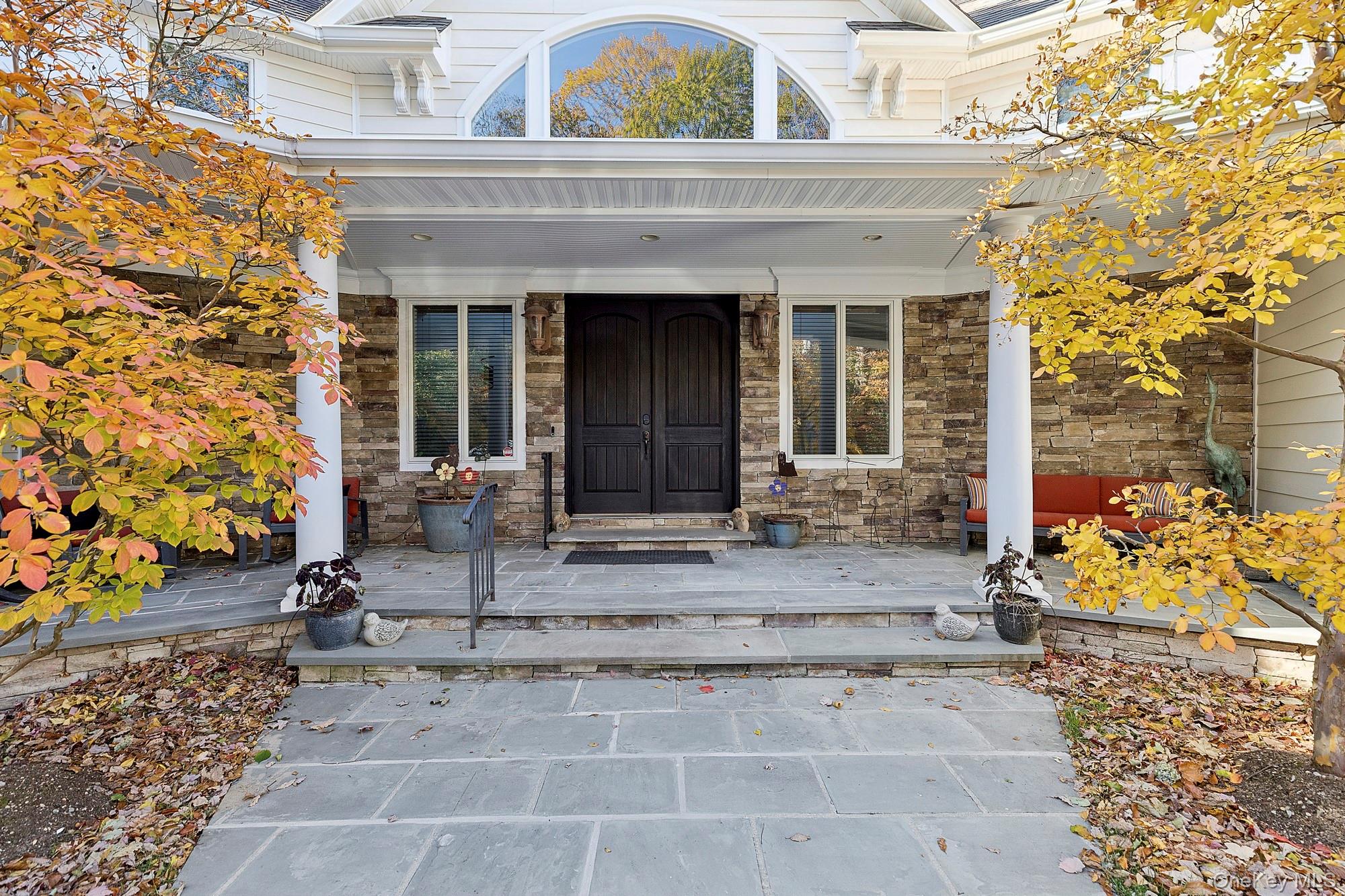 #5 photo, 144 Round Swamp Road, West Hills , NY 11743