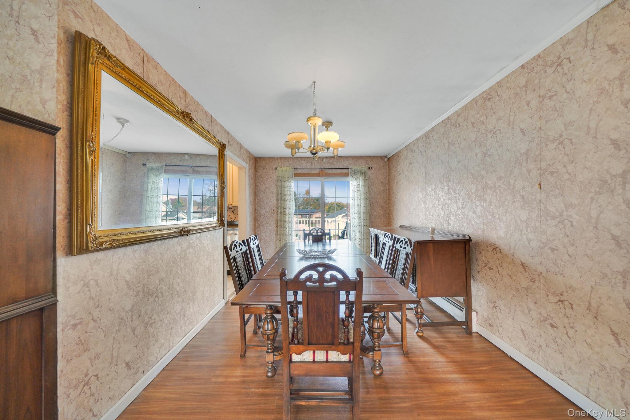 #12 photo, 501 Windmill Avenue, West Babylon , NY 11704