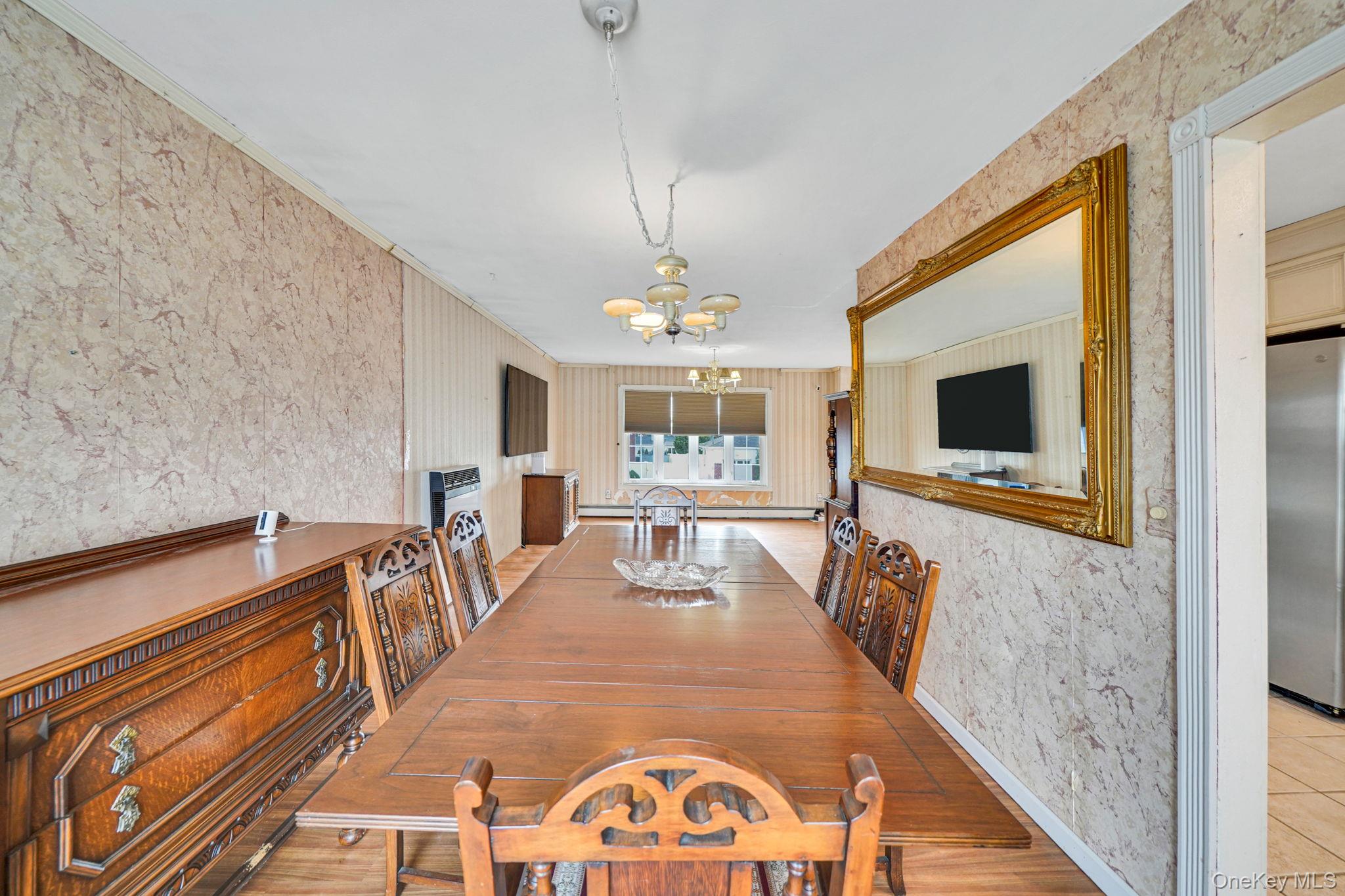 #13 photo, 501 Windmill Avenue, West Babylon , NY 11704