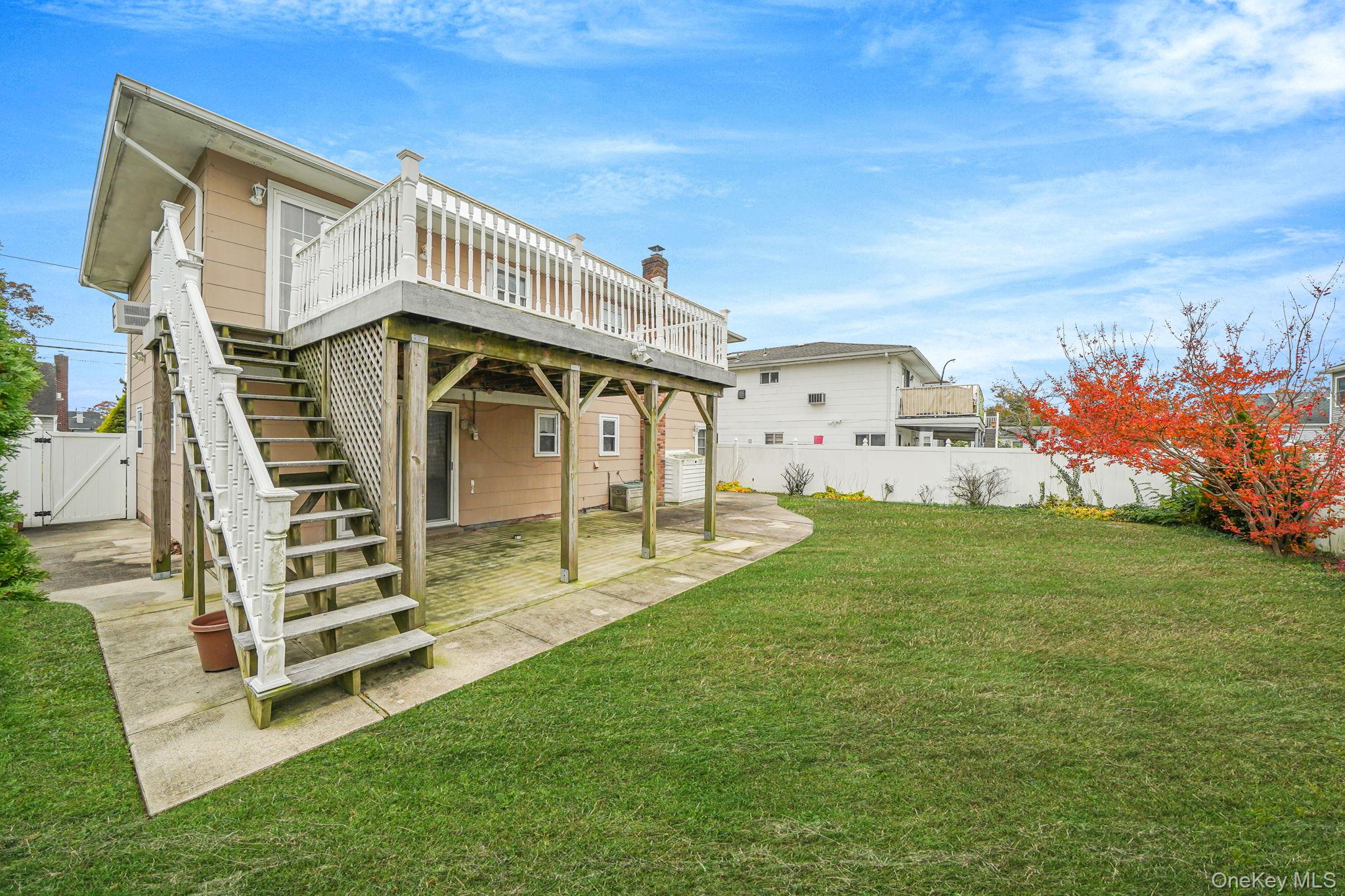 #6 photo, 501 Windmill Avenue, West Babylon , NY 11704