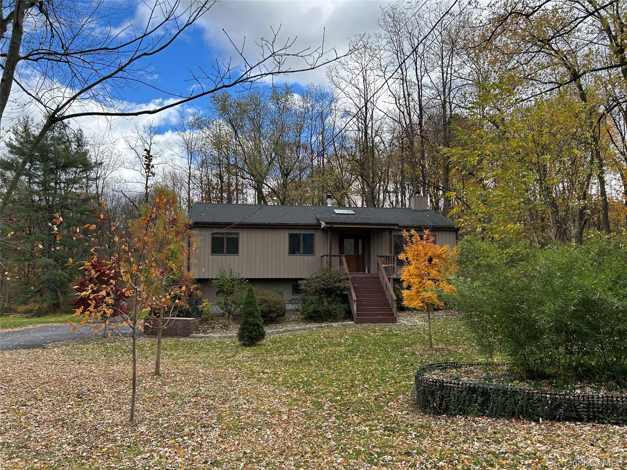 #1 photo, 102 Old Post Road, Marlboro , NY 12542
