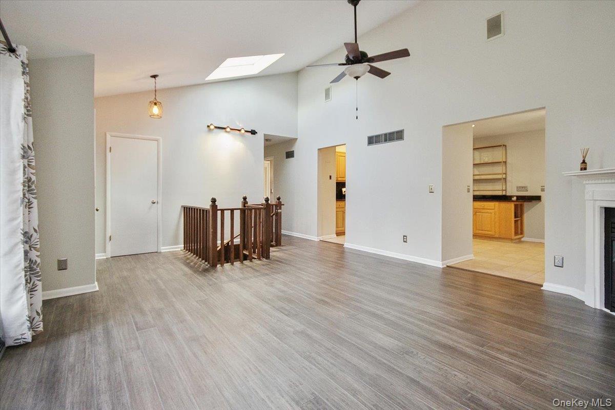 #12 photo, 102 Old Post Road, Marlboro , NY 12542