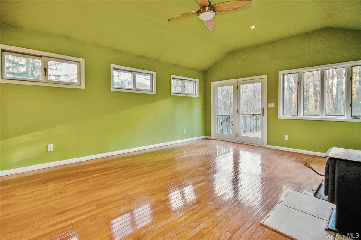 #16 photo, 102 Old Post Road, Marlboro , NY 12542