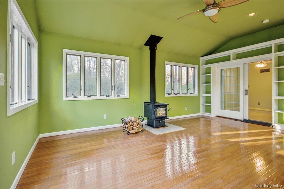 #17 photo, 102 Old Post Road, Marlboro , NY 12542