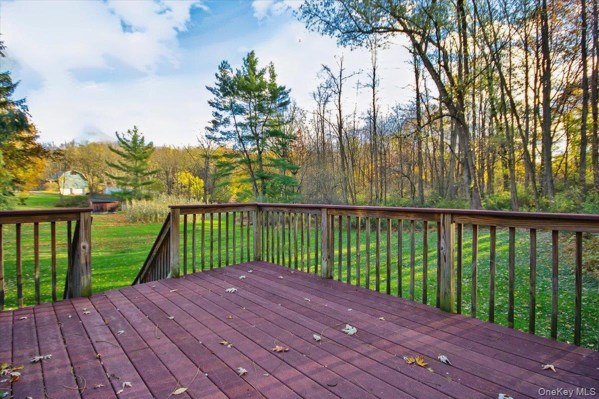 #6 photo, 102 Old Post Road, Marlboro , NY 12542