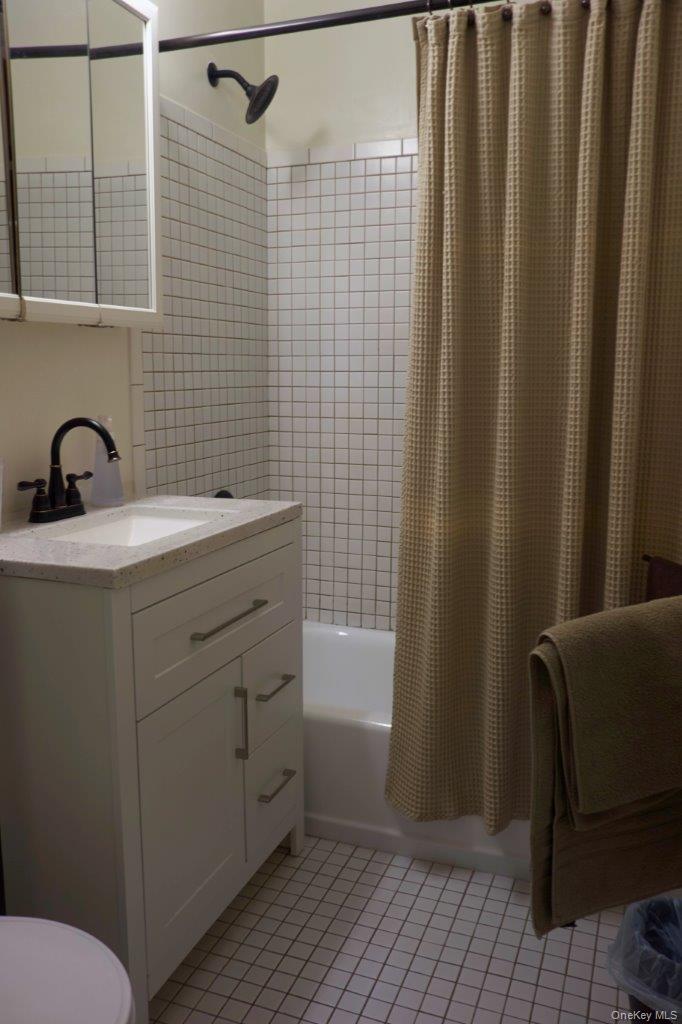 #12 photo, 76 Sterling, Beacon , NY 12508