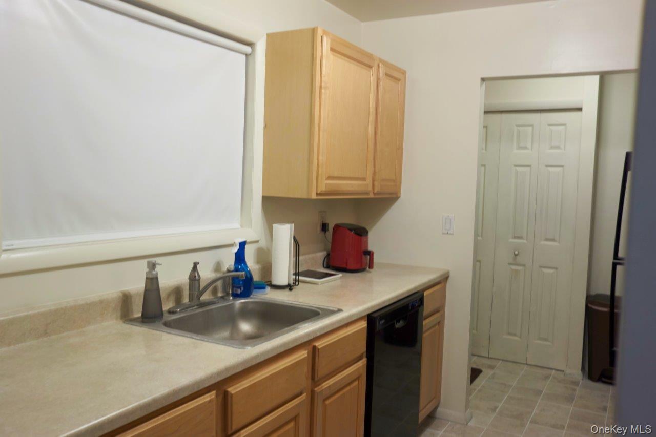 #6 photo, 76 Sterling, Beacon , NY 12508