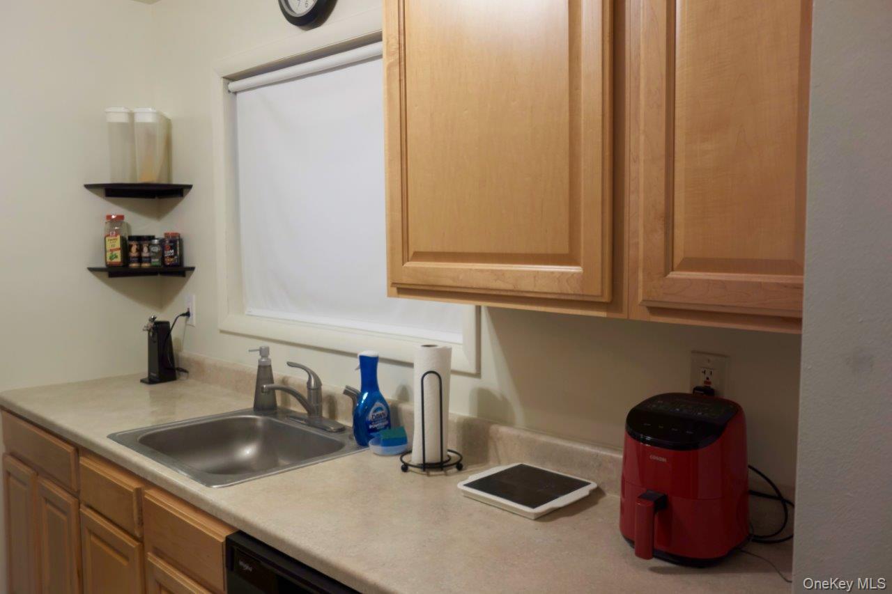 #7 photo, 76 Sterling, Beacon , NY 12508