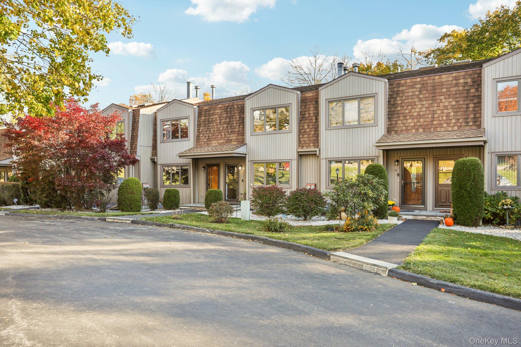 #1 photo, 6 Pheasant Walk, Peekskill , NY 10566