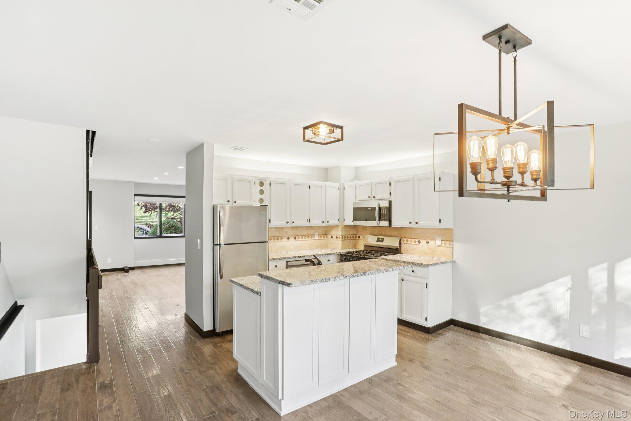 #6 photo, 6 Pheasant Walk, Peekskill , NY 10566