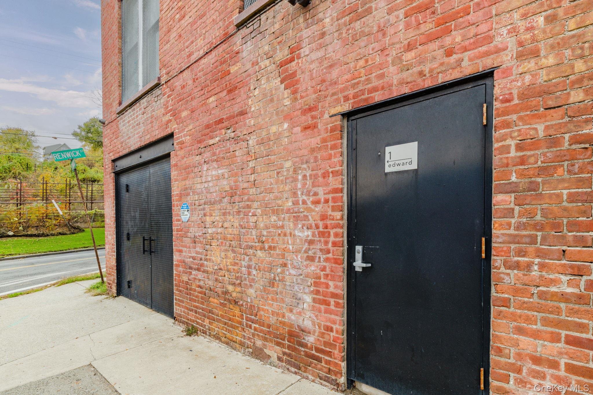 #20 photo, 1 Edward Street, Newburgh , NY 12550