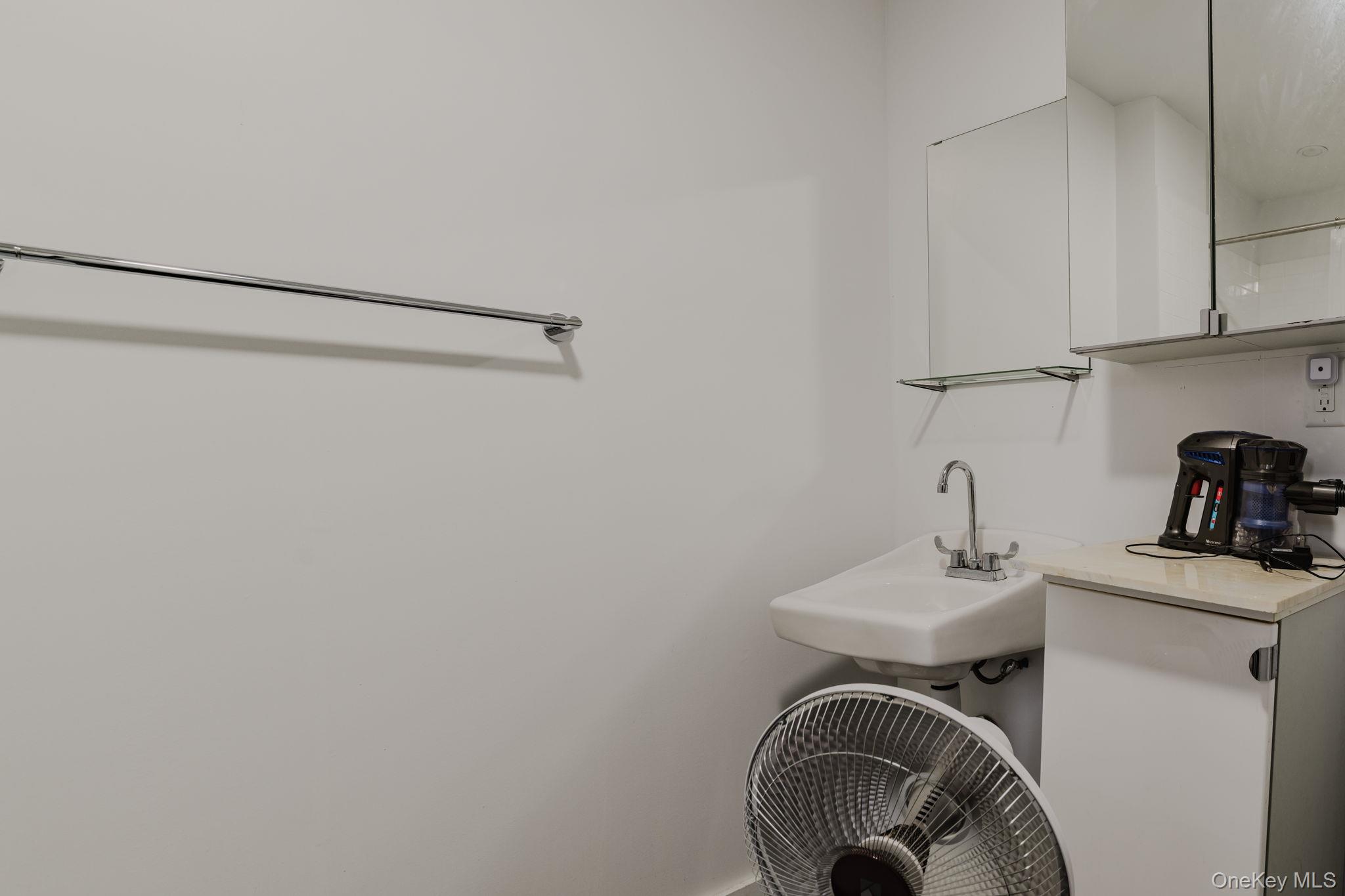 #9 photo, 1 Edward Street, Newburgh , NY 12550