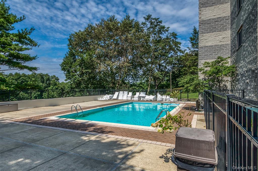 #13 photo, 703 Pelham Road, New Rochelle , NY 10805