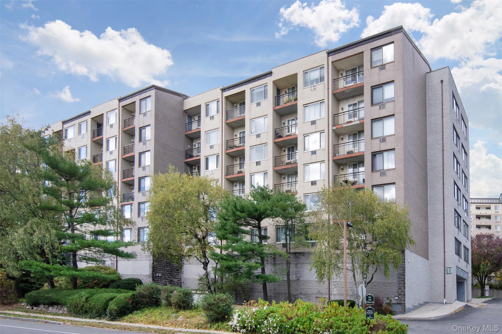 #2 photo, 703 Pelham Road, New Rochelle , NY 10805