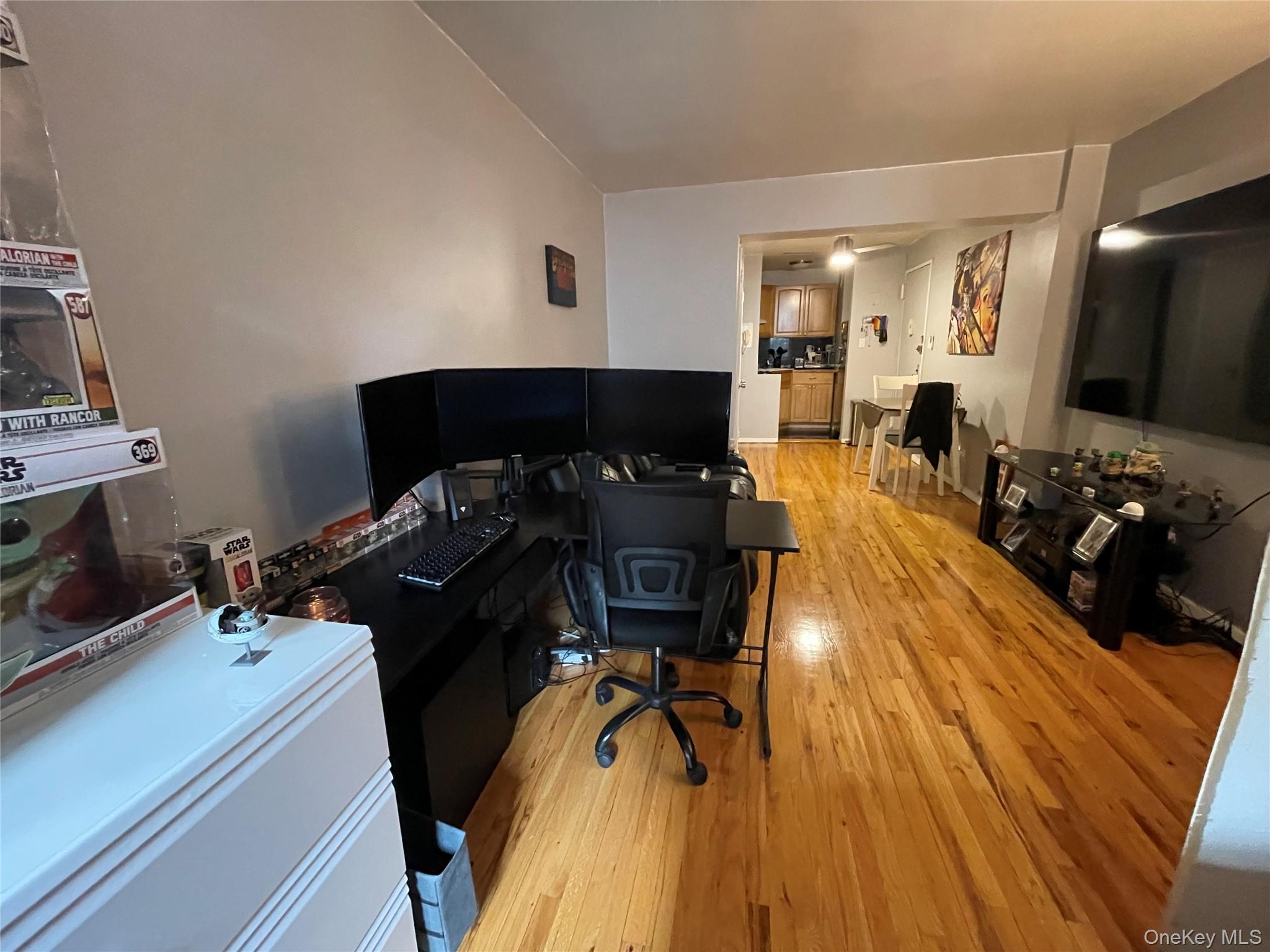 #4 photo, 2815 Ocean Parkway, Brooklyn , NY 11235