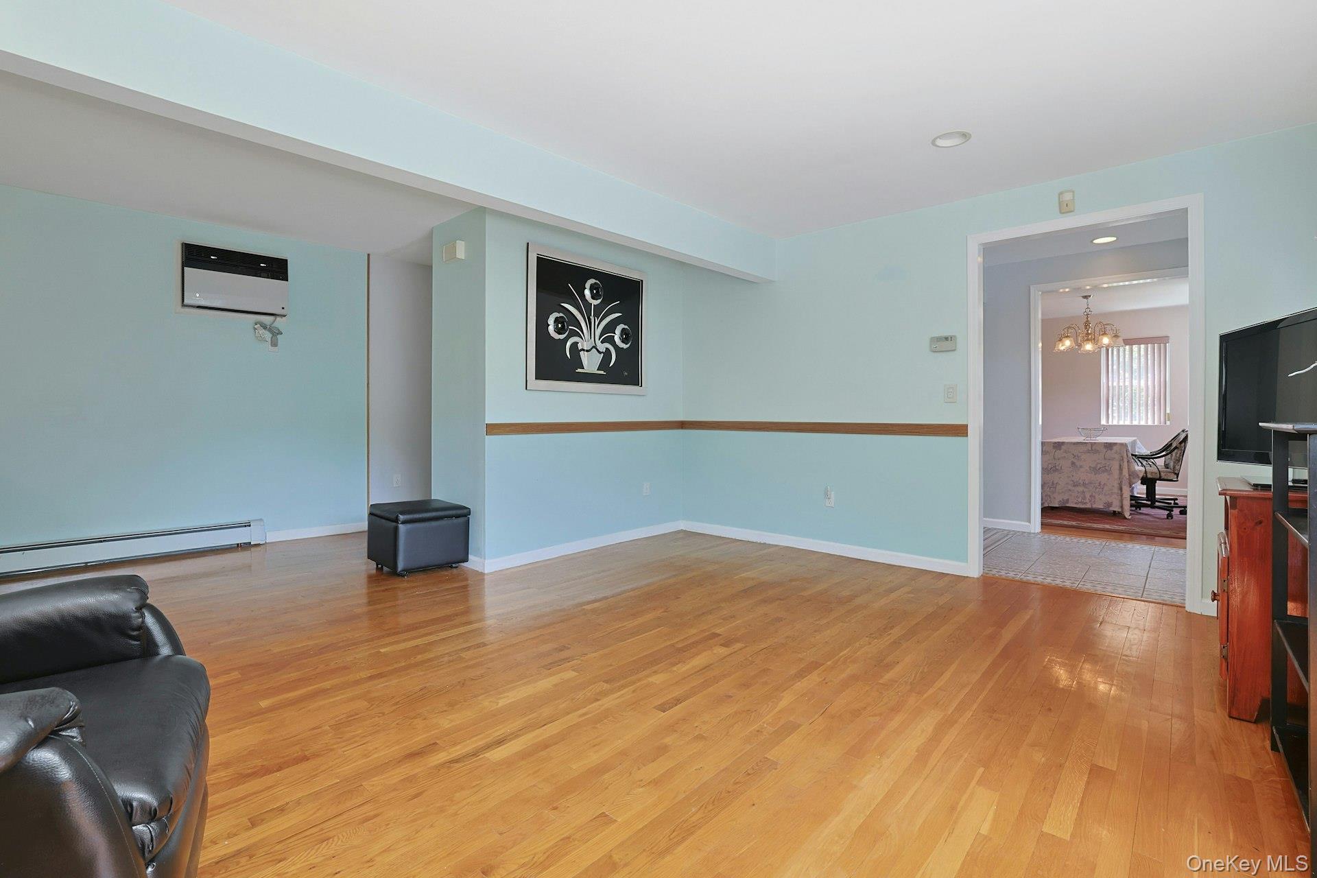 #5 photo, 49 Nanny Hagen Road, Thornwood , NY 10594