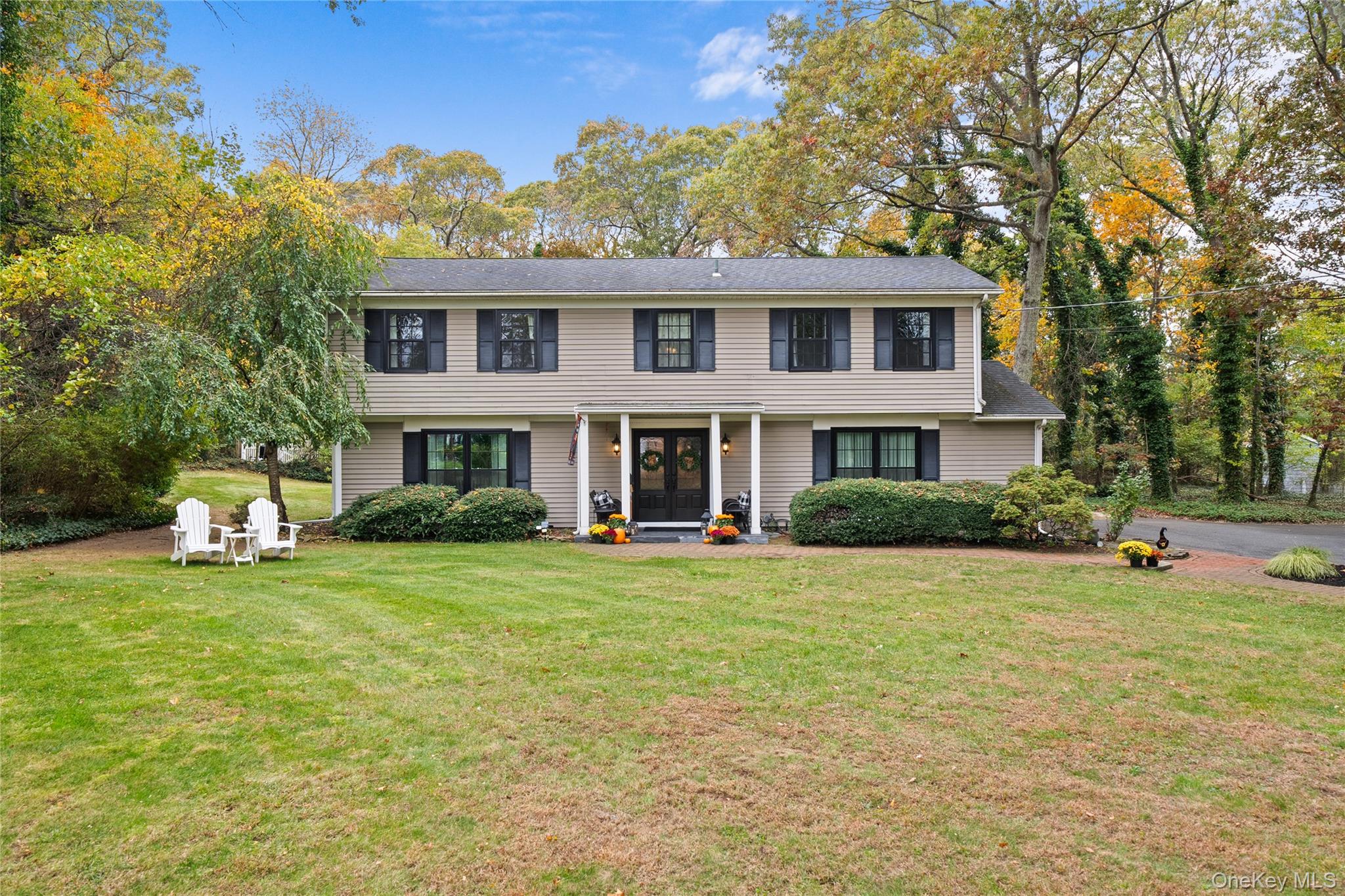 #1 photo, 442 Hoffman Lane, Hauppauge , NY 11788