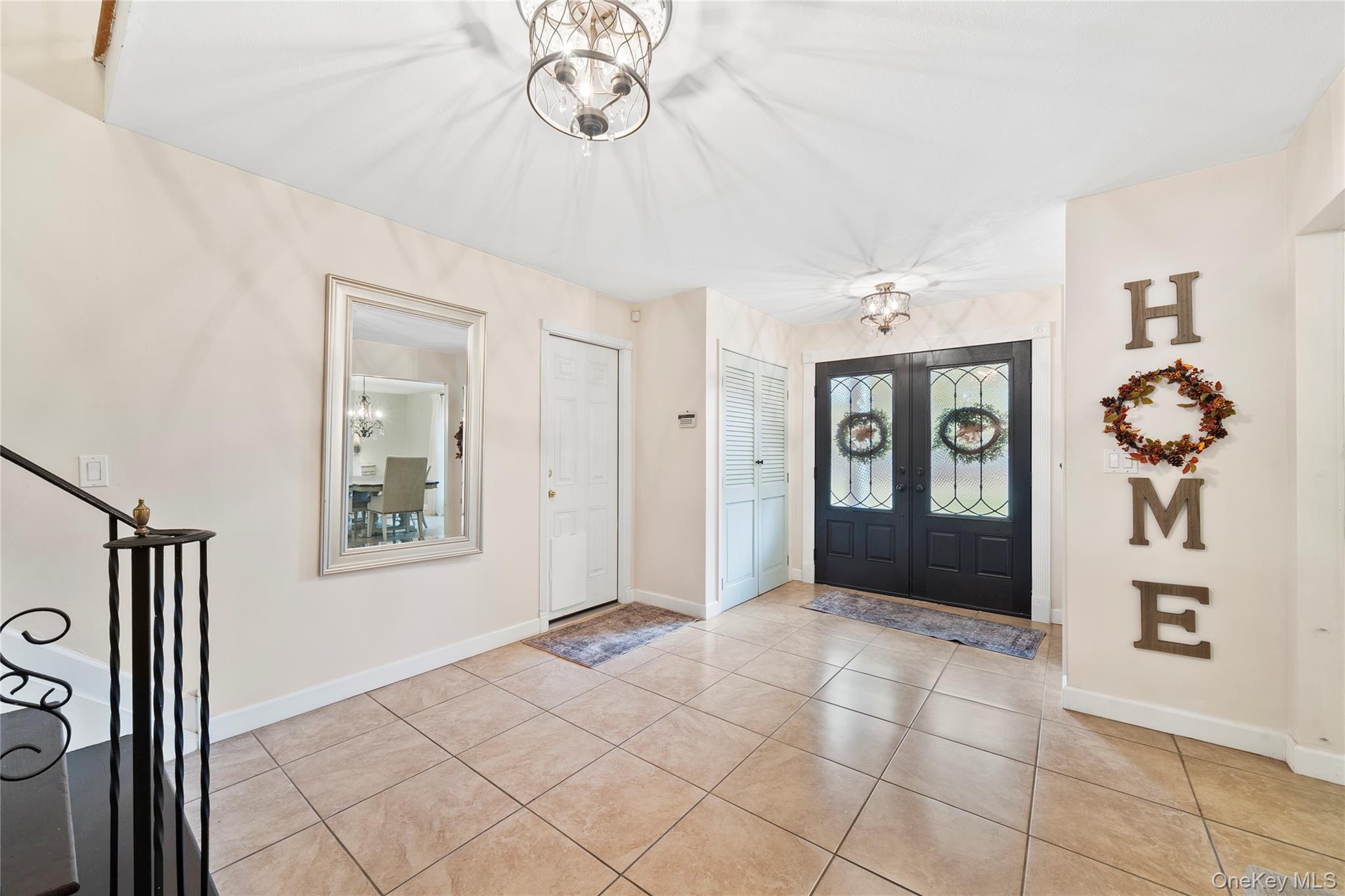 #4 photo, 442 Hoffman Lane, Hauppauge , NY 11788