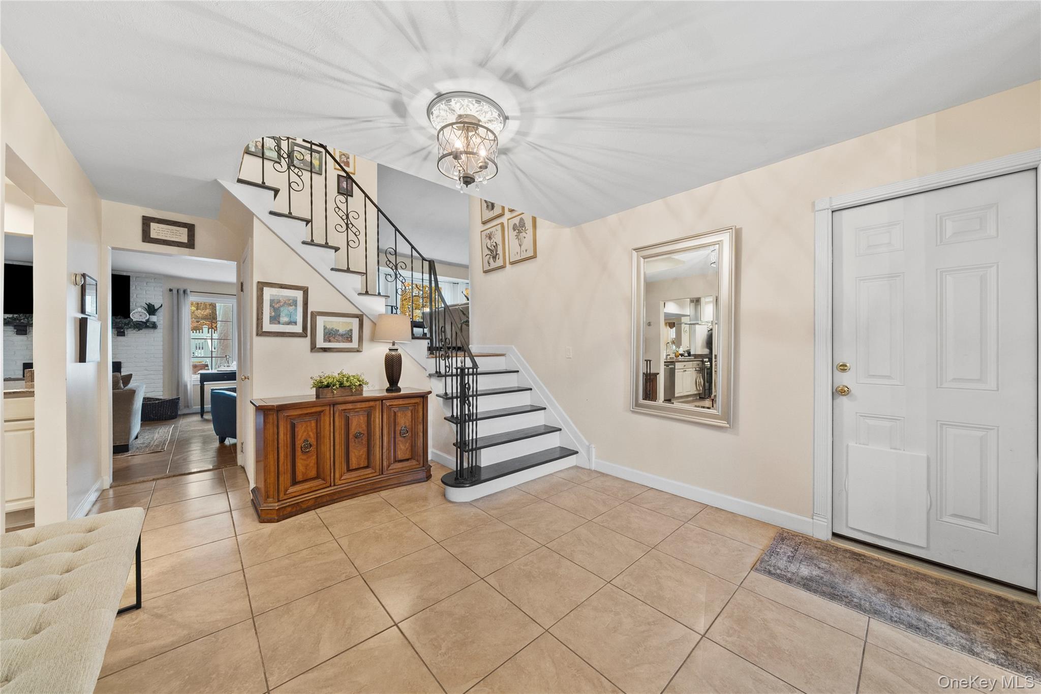 #5 photo, 442 Hoffman Lane, Hauppauge , NY 11788