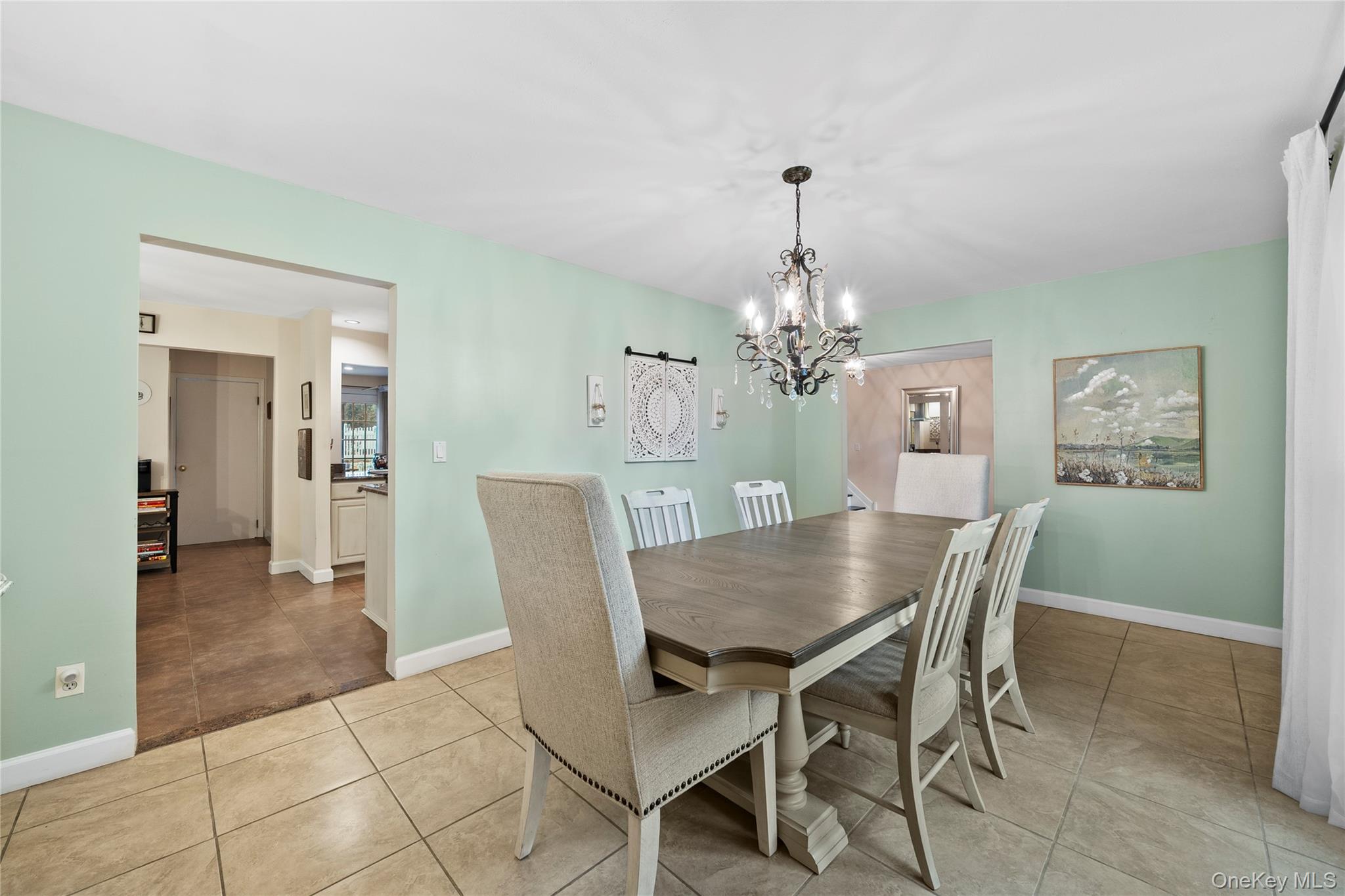 #7 photo, 442 Hoffman Lane, Hauppauge , NY 11788