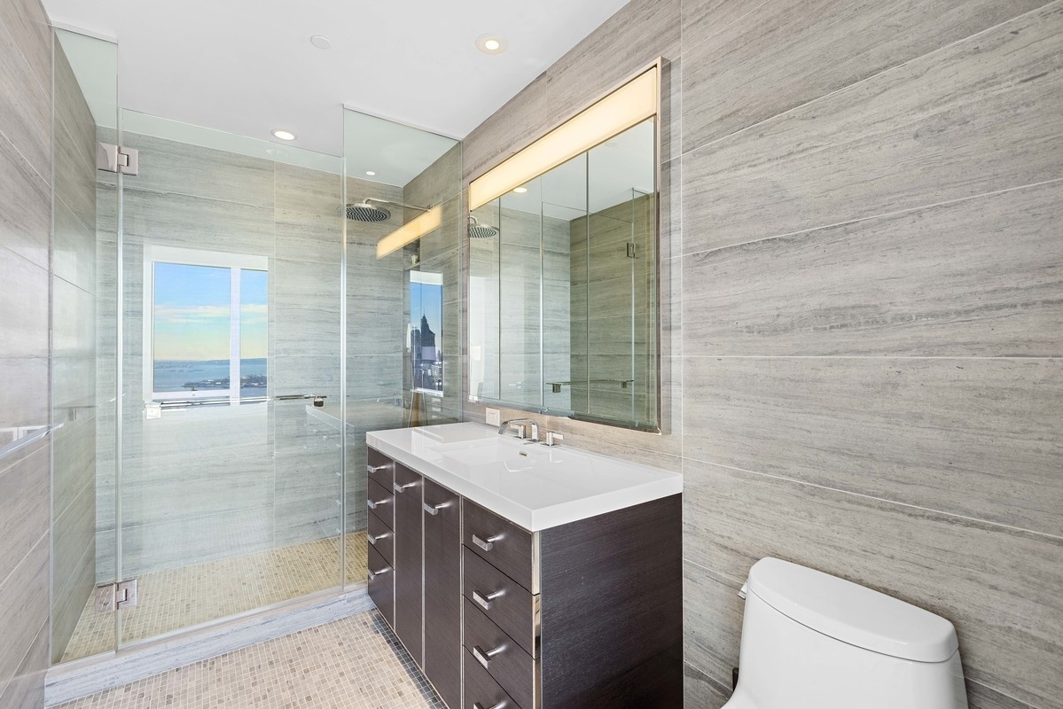 #9 photo, 252 South Street, Lower East Side , NY 10002