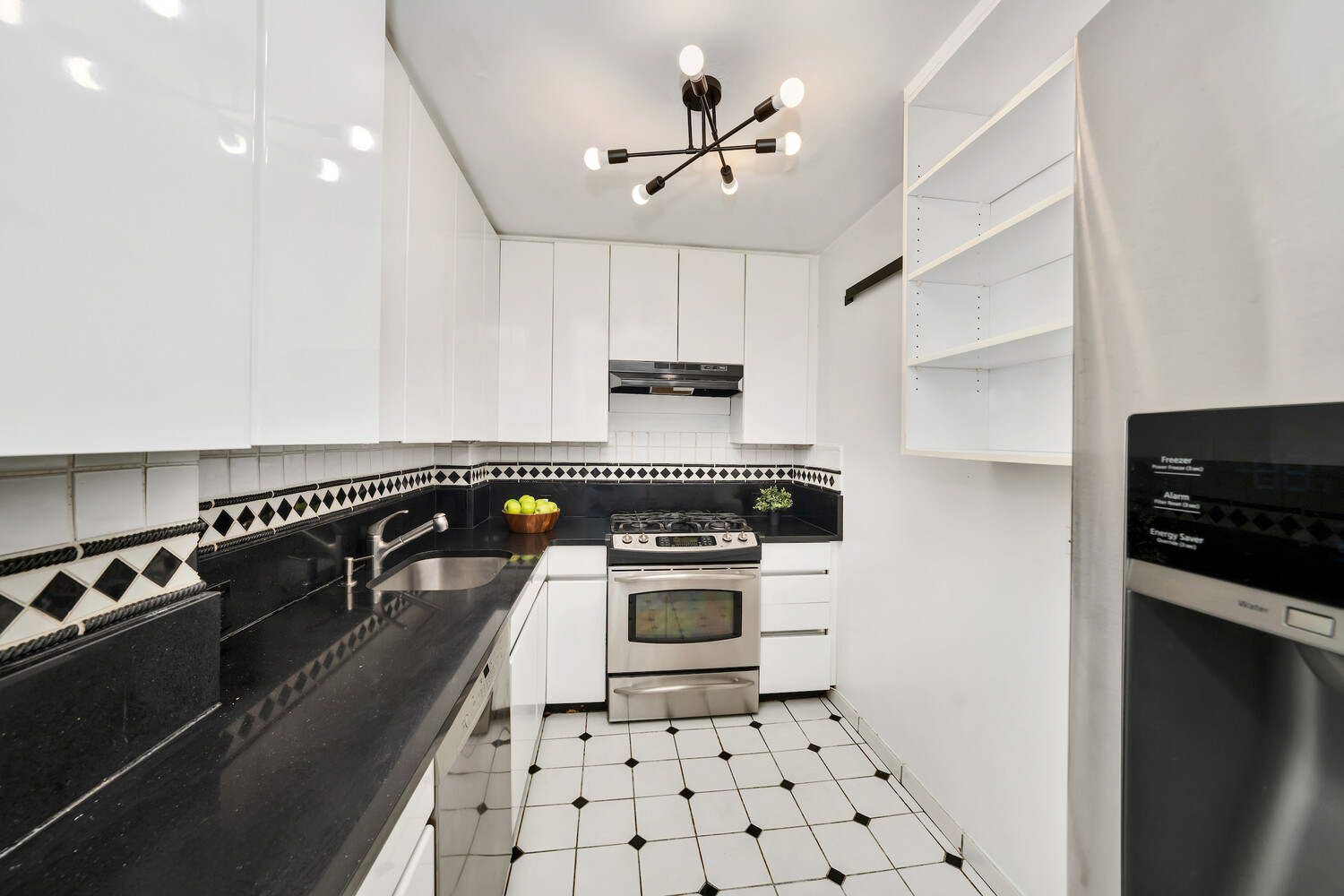 #6 photo, 400 E 77TH Street, Lenox Hill , NY 10021