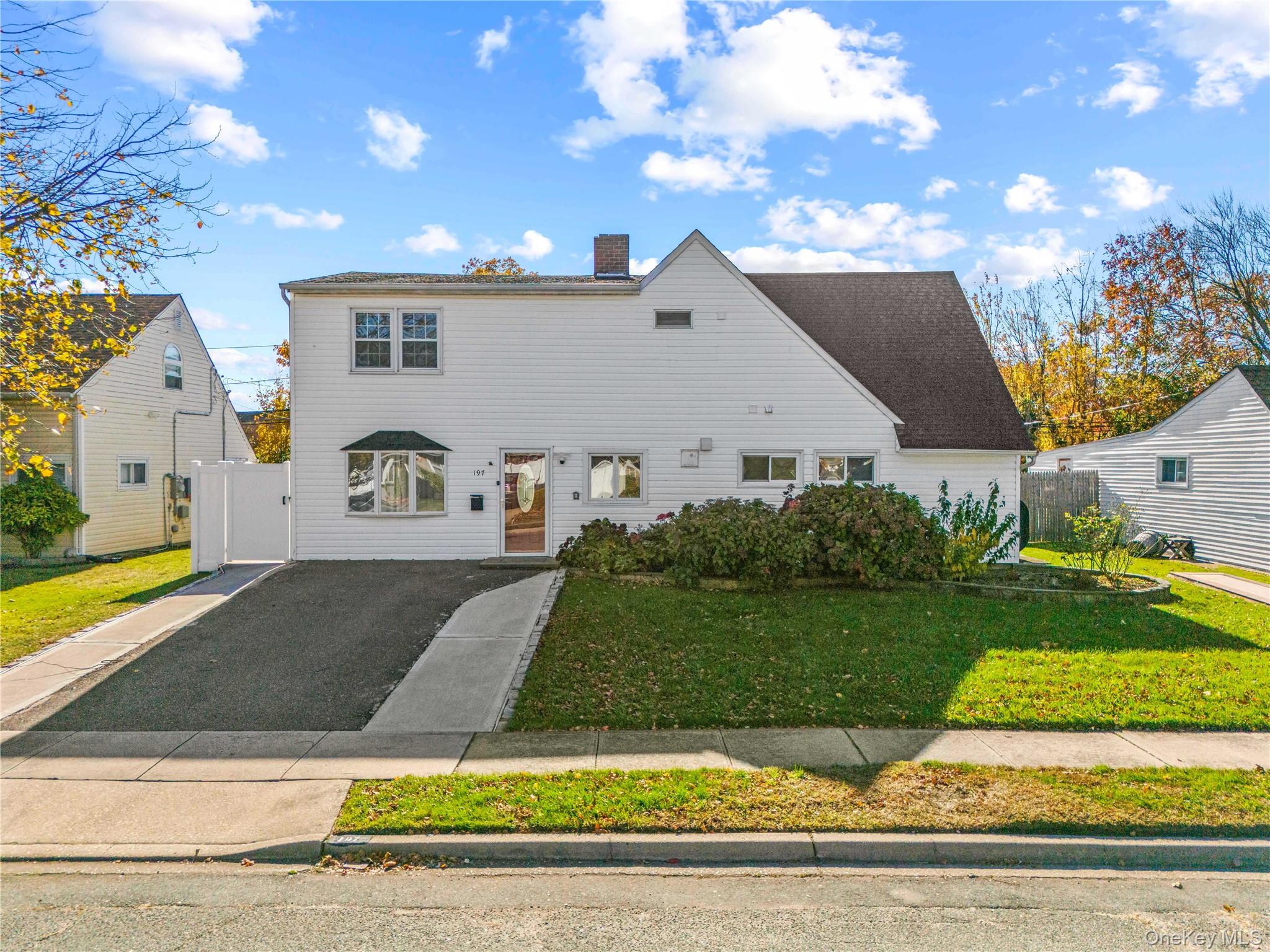 #1 photo, 197 Blacksmith Road, Levittown , NY 11756