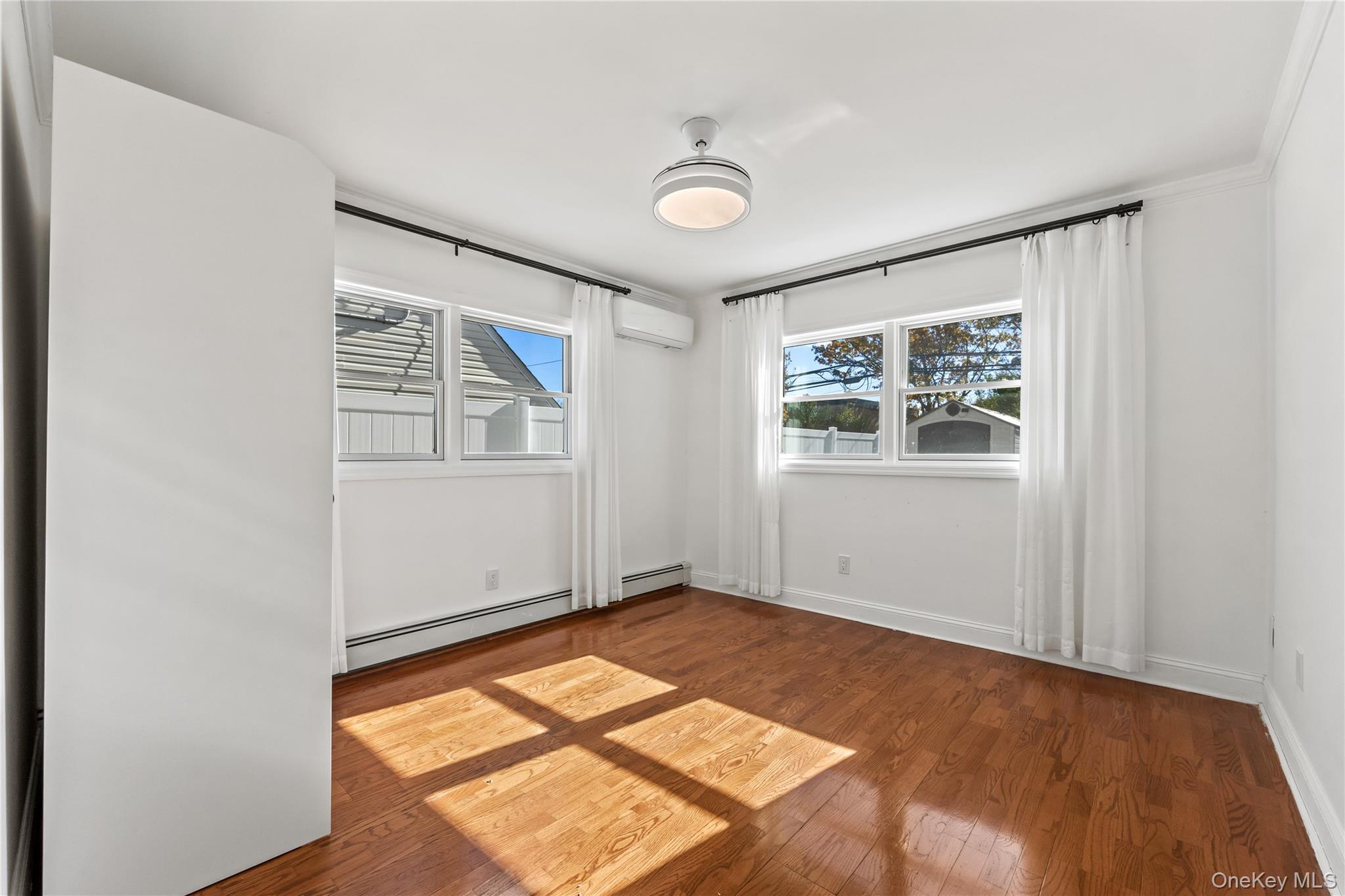 #14 photo, 197 Blacksmith Road, Levittown , NY 11756