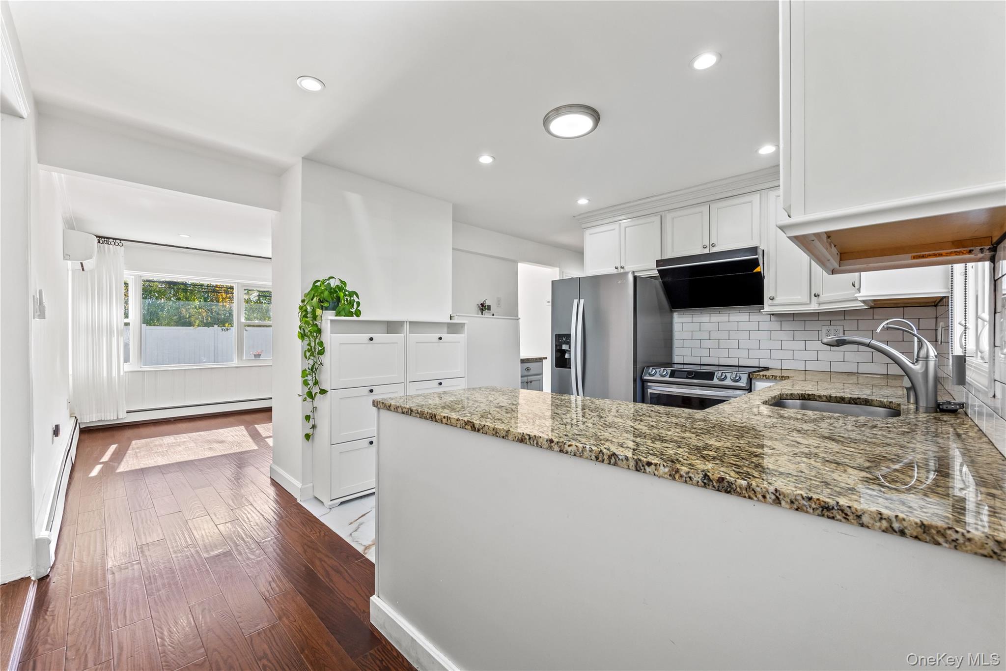 #2 photo, 197 Blacksmith Road, Levittown , NY 11756