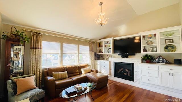 #3 photo, 2905 Ocean Avenue, Seaford , NY 11783