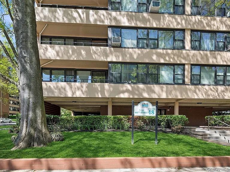 #1 photo, 7-24 166th Street, Beechhurst , NY 11357