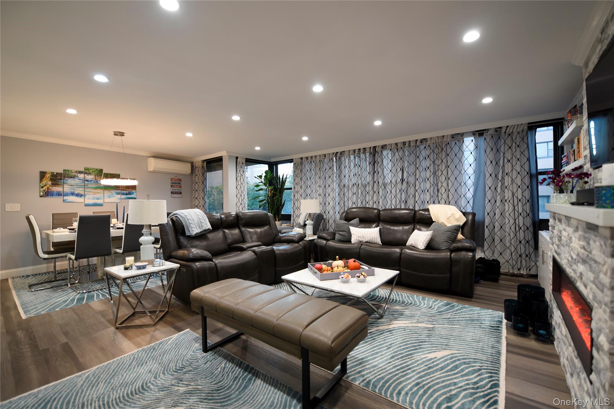 #4 photo, 7-24 166th Street, Beechhurst , NY 11357