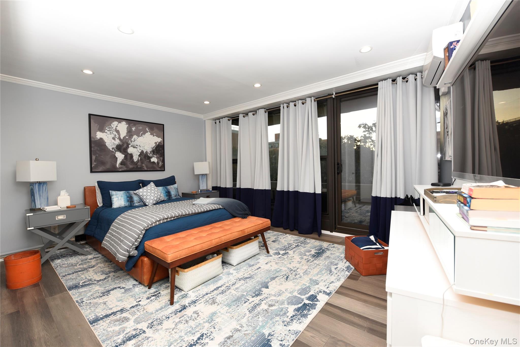 #8 photo, 7-24 166th Street, Beechhurst , NY 11357